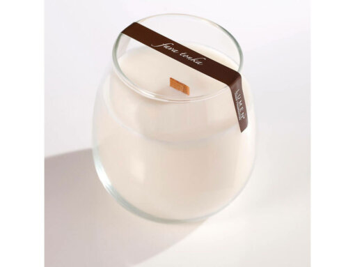 Candela Xsenses con stoppino in legno - Fava Tonka - 400 ml - Lumen - Image 3